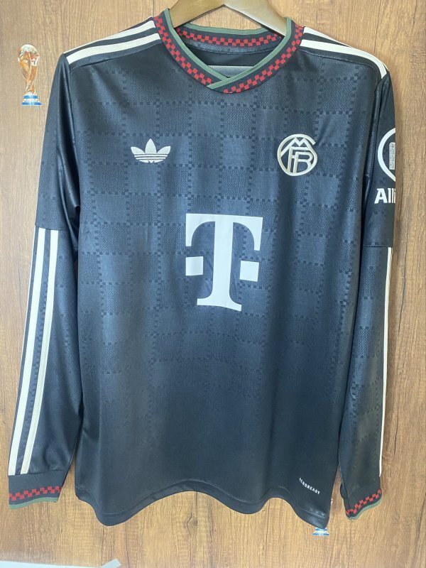 Bayern München Champions League Trikot 2025/26 - Langarm