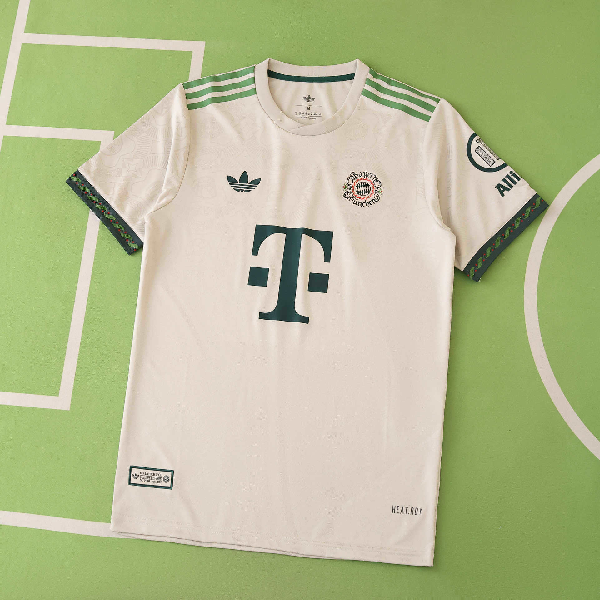 KOMBI Bayern München 2025/26 - Weihnachts-Kombi