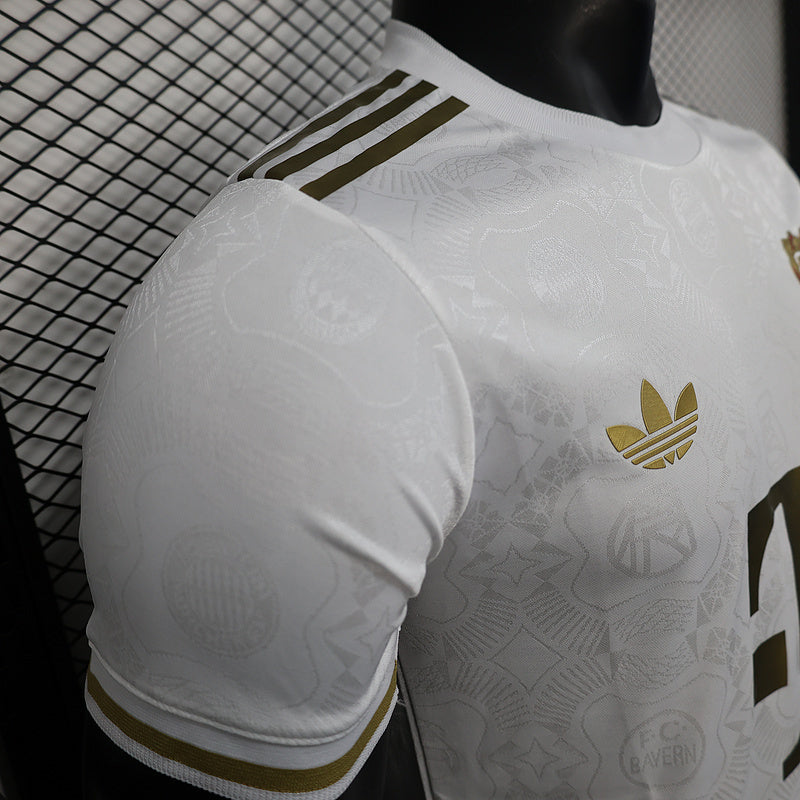 Bayern München Player Trikot 125th Jubiläum Weiß