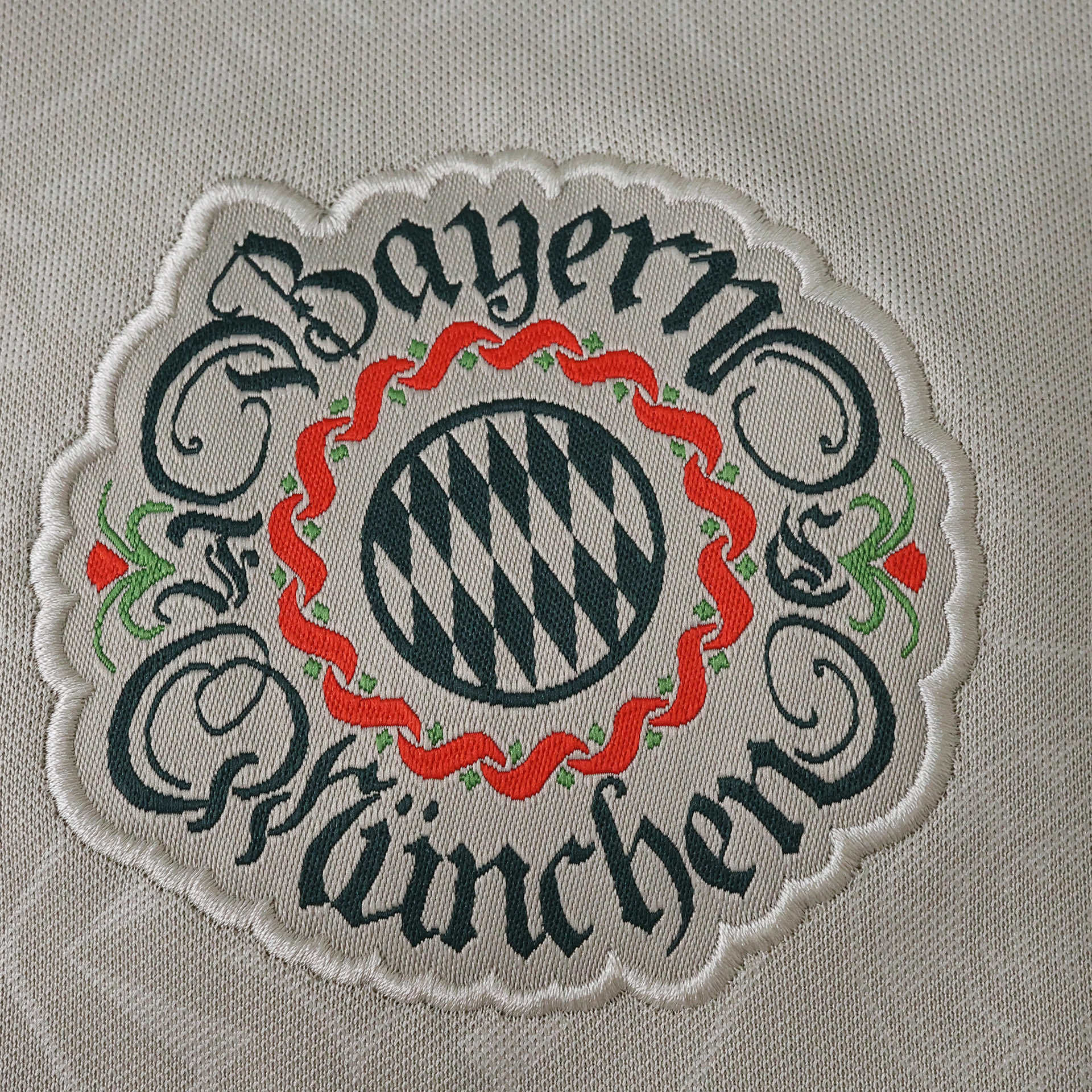 KOMBI Bayern München 2025/26 - Weihnachts-Kombi